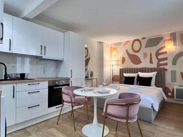 Location Appartement Rue de Sèvres, Paris