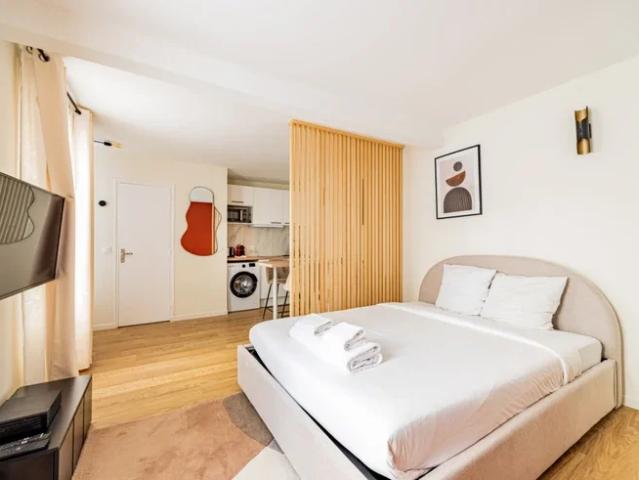 Location Appartement Rue de Sèvres, Paris