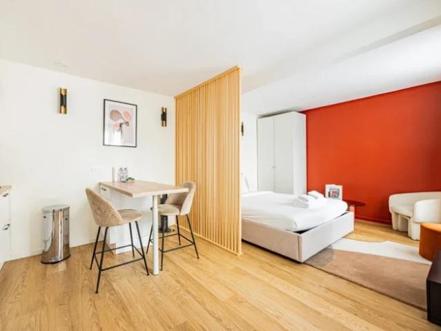 Location Appartement Rue de Sèvres, Paris