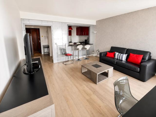 Location appartement rue de Sèvres, 75015, limite 75007