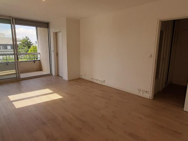 Location Appartement Rue de Sillery, Reims