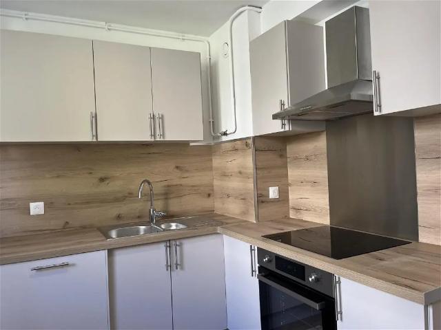 Location Appartement Rue de Stalingrad, Grenoble