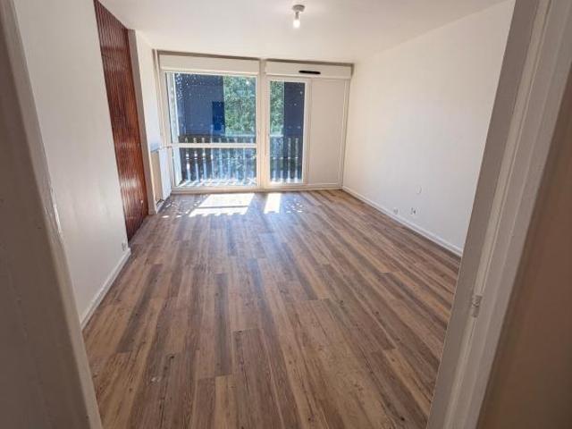 Location Appartement Rue de Stalingrad, Grenoble
