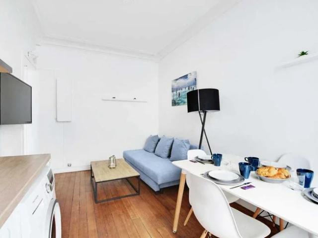 Location Appartement Rue de Steinkerque, Paris