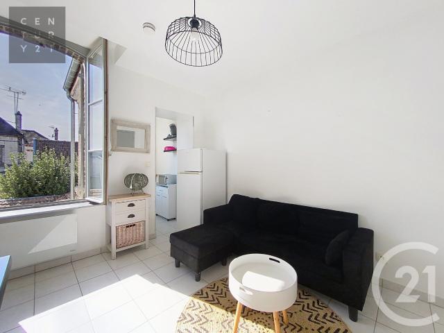 Location Appartement Rue de Stockholm, Sainte Savine