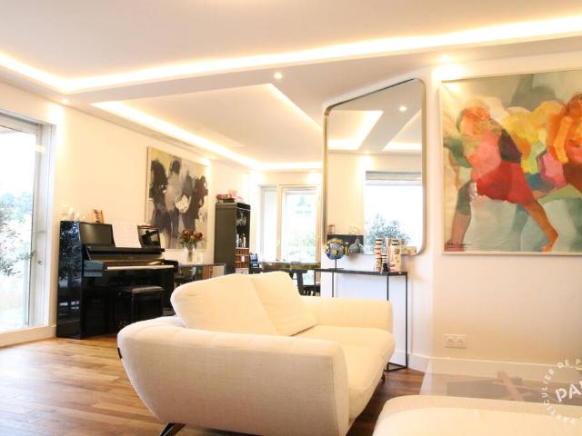 Location Appartement Rue de Suresnes, Garches