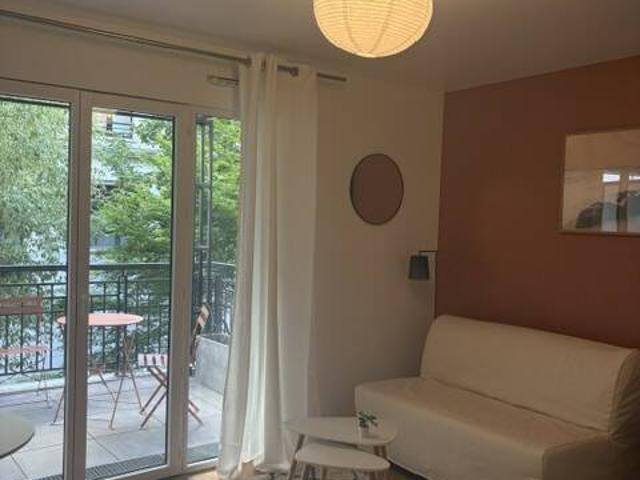Location Appartement Rue de Suresnes, Garches