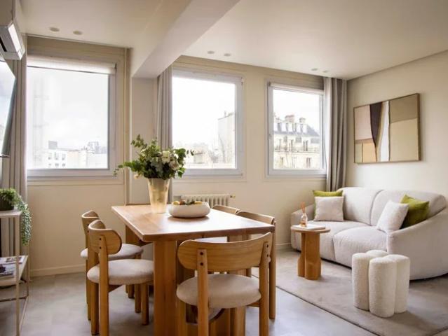 Location Appartement Rue de Ponthieu, Paris