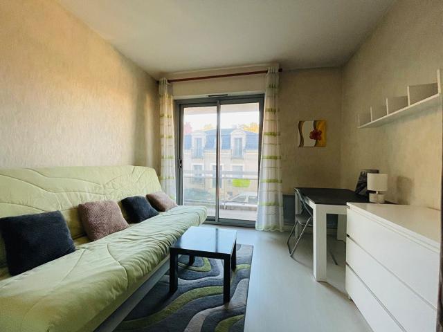 Location Appartement Rue de Portillon, Tours
