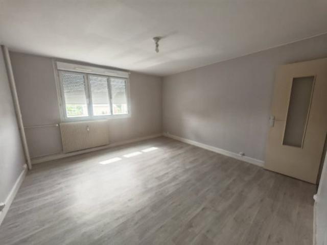 Location Appartement Rue de Palinges, Génelard