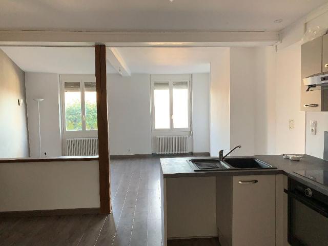 Location Appartement Rue de Paris, Noailles