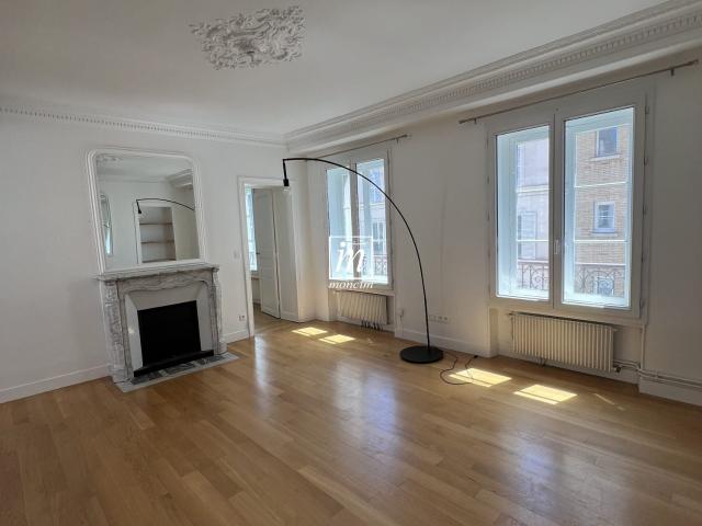 Location Appartement Rue de Passy, Paris