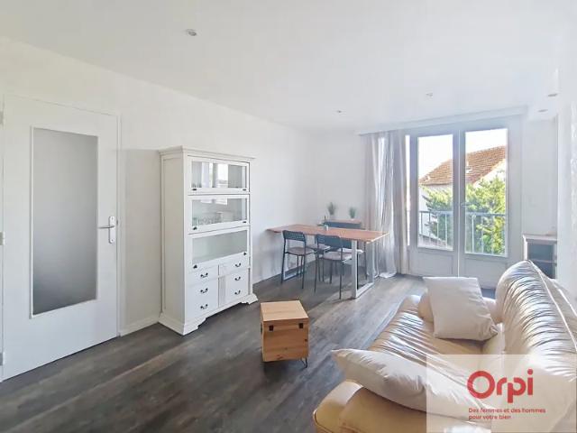 Location Appartement Rue de Pasquis, Montluçon