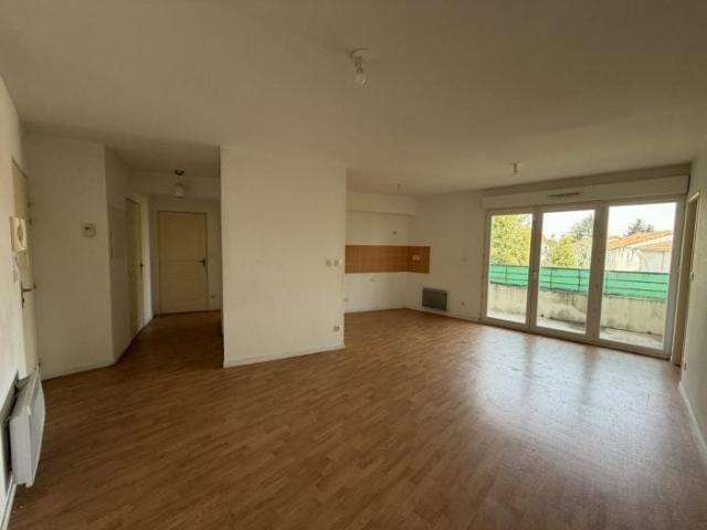 Location Appartement Rue de Quinçay, Poitiers