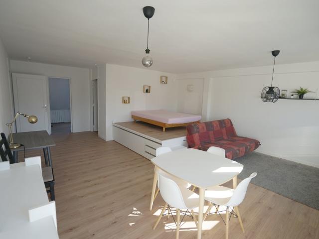 Location Appartement Rue de Roubaix, Lille