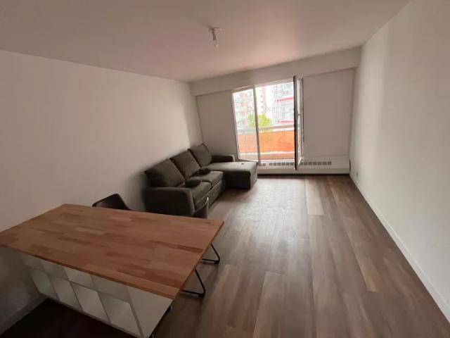 Location Appartement Rue de Romainville, Paris