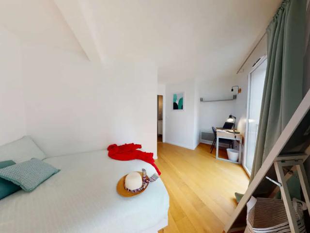 Location Appartement Rue de Romainville, Paris