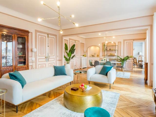 Location Appartement Rue de Rome, Paris