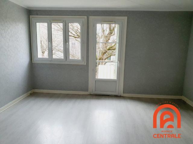 Location Appartement Rue de Rebufer, Bron