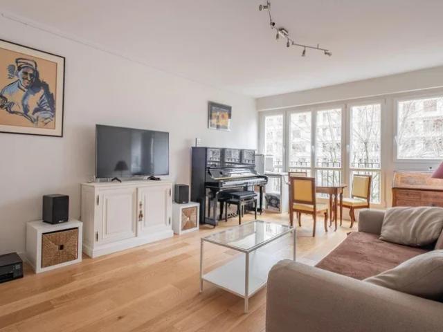Location Appartement Rue de Rémusat, Paris
