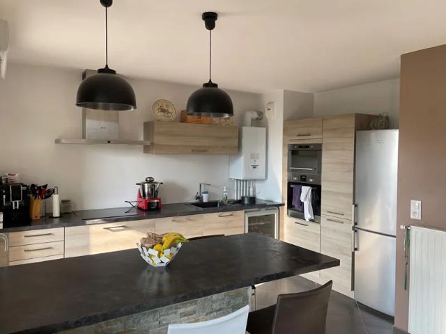 Location Appartement Rue de Waldwisse, Mornant