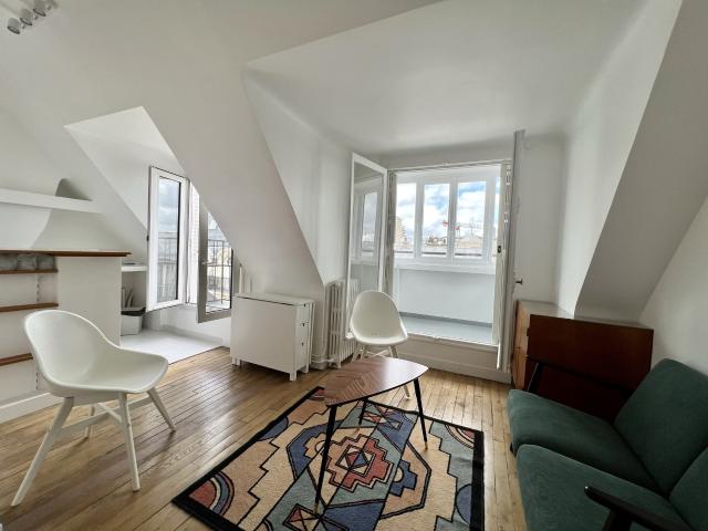 Location Appartement Rue de Tocqueville, Paris
