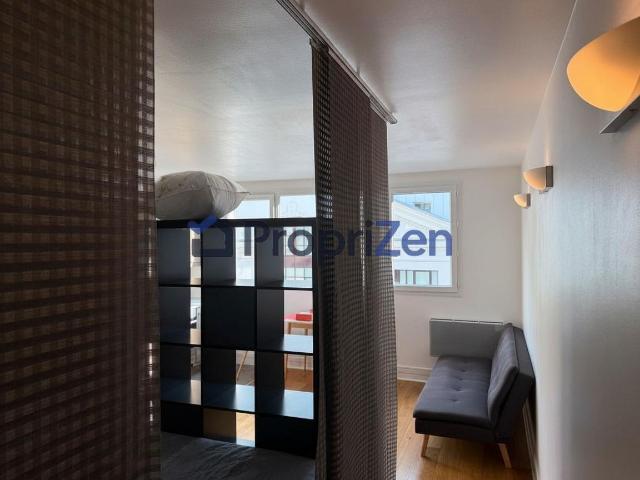 Location Appartement Rue de Tocqueville, Paris