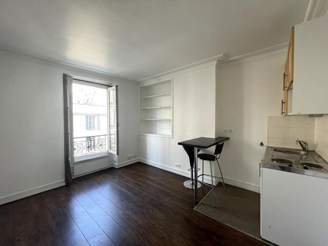 Location Appartement Rue de Tocqueville, Paris