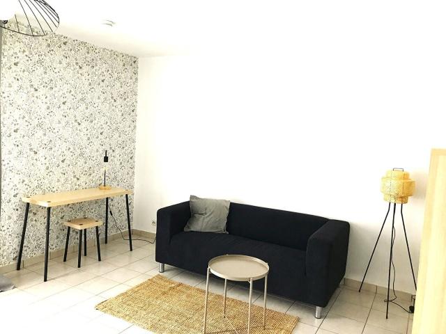 Location Appartement Rue de Taissy, Reims