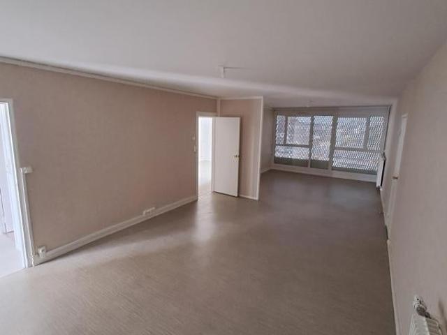 Location Appartement Rue de Tambour, Reims