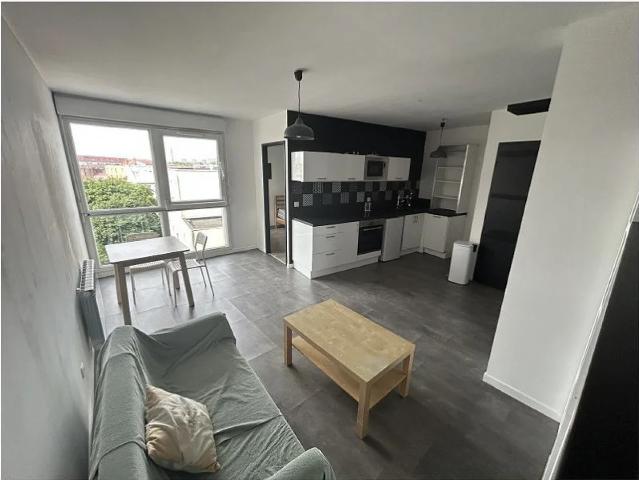 Location Appartement Rue de Thumesnil, Lille