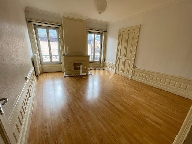 Location Appartement Rue de Thizy, Villefranche sur Saône