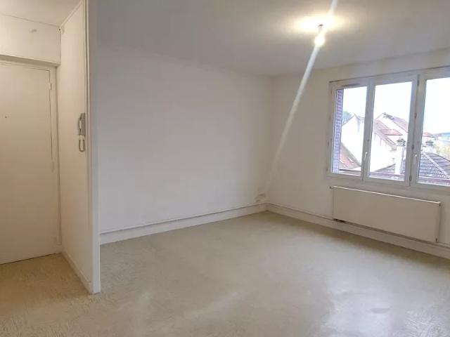 Location Appartement Rue de Tillancourt, Château Thierry