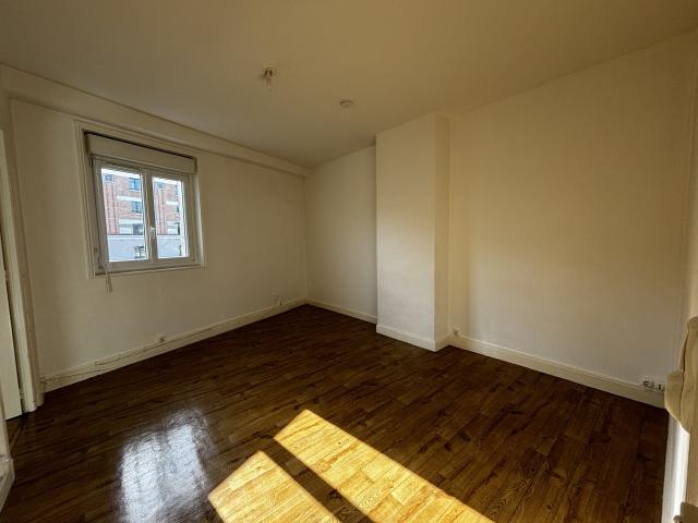Location Appartement Rue de Trianon, Reims