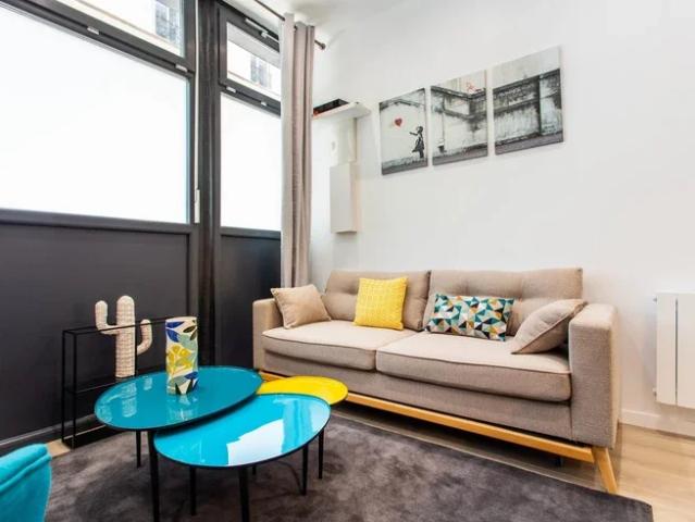 Location Appartement Rue de Vaucouleurs, Paris