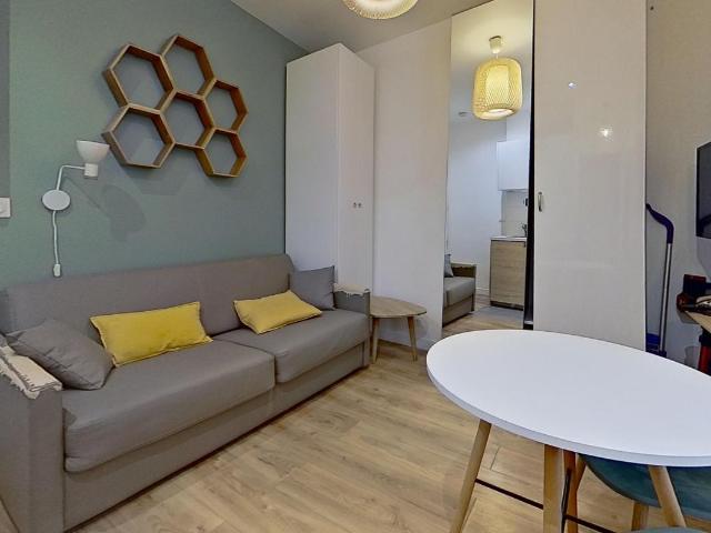 Location Appartement Rue de Vaugirard, Paris