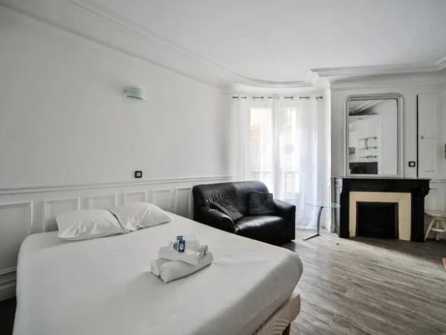 Location Appartement Rue de Vaugirard, Paris