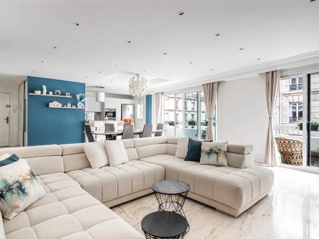 Location Appartement Rue de Vaugirard, Paris