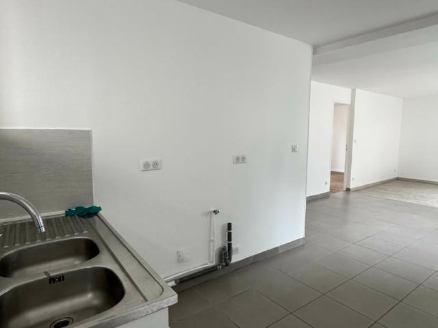 Location Appartement Rue de Valmy, Rilly la Montagne