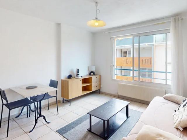 Location Appartement Rue de Vienne, Rodez