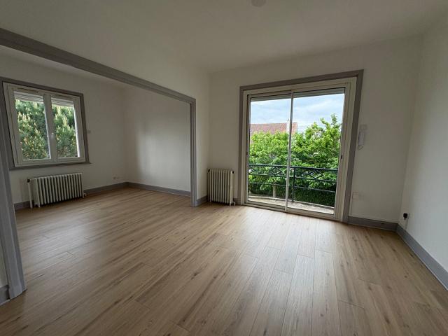 Location Appartement Rue de Villemontais, Roanne
