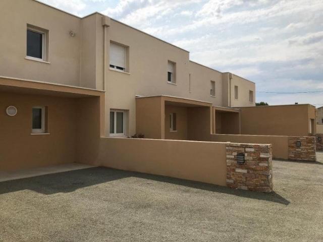 Location Appartement Rue de Villerouge Termenès, Béziers