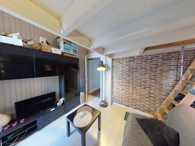 Location Appartement Rue Deluns Montaud, Talence