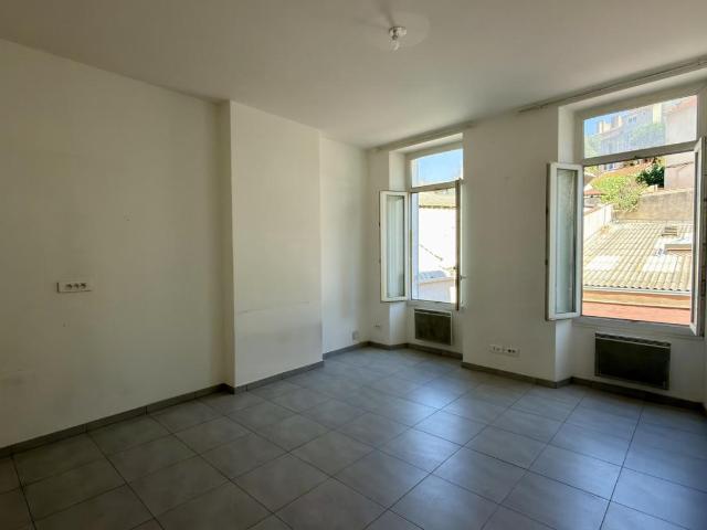 Location Appartement Rue d'Endoume, Marseille