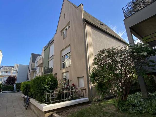 Location Appartement Rue d'Entraigues, Tours