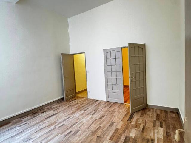 Location Appartement Rue des Marronniers, Lyon