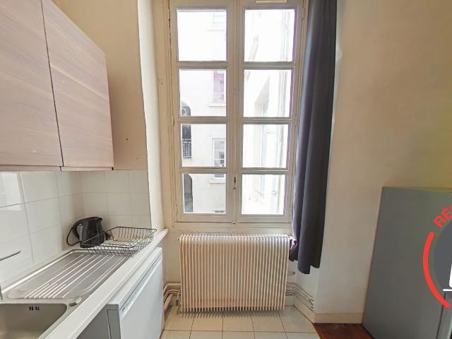 Location Appartement Rue des Marronniers, Lyon