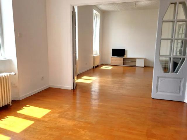 Location Appartement Rue des Martyrs de la Libération, Le Creusot
