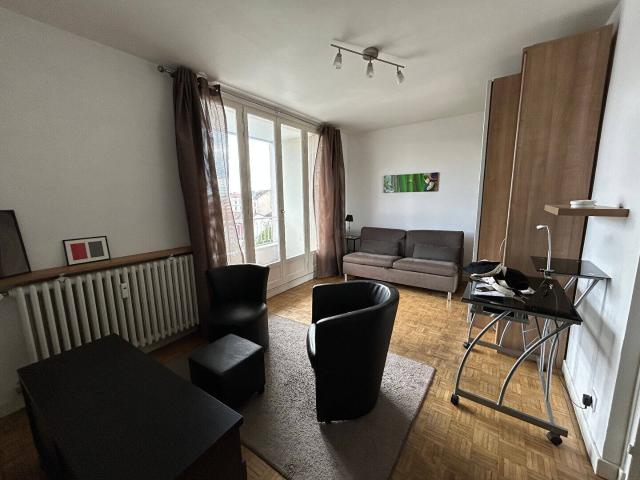 Location Appartement Rue des Martyrs de la Résistance, Tassin la Demi Lune