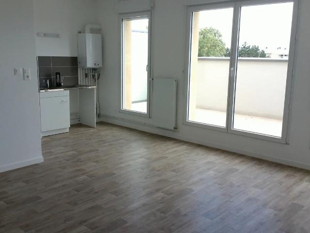 Location Appartement Rue des Martyrs, Joué lès Tours